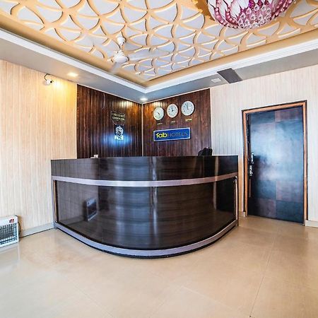 Fabexpress Landmark Awadh Hotel Lucknow Exterior photo