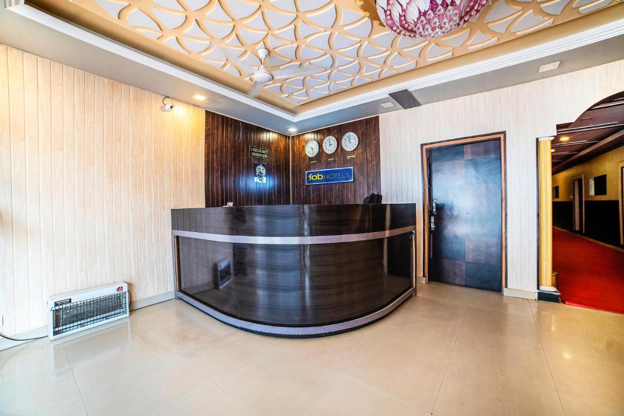Fabexpress Landmark Awadh Hotel Lucknow Exterior photo